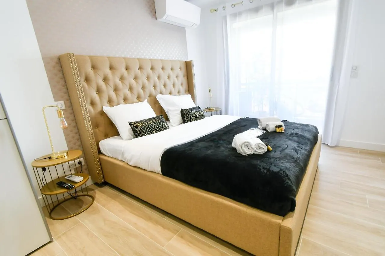 Elena Yourhosthelper Cannes Apartment