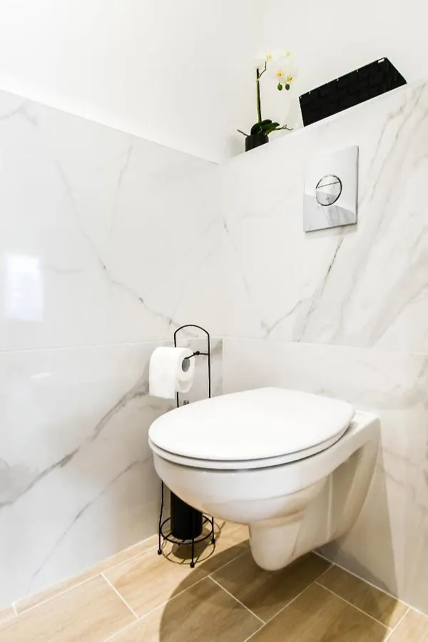 Elena Yourhosthelper Cannes Apartment