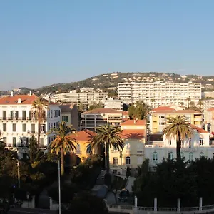 3* Otel Abrial